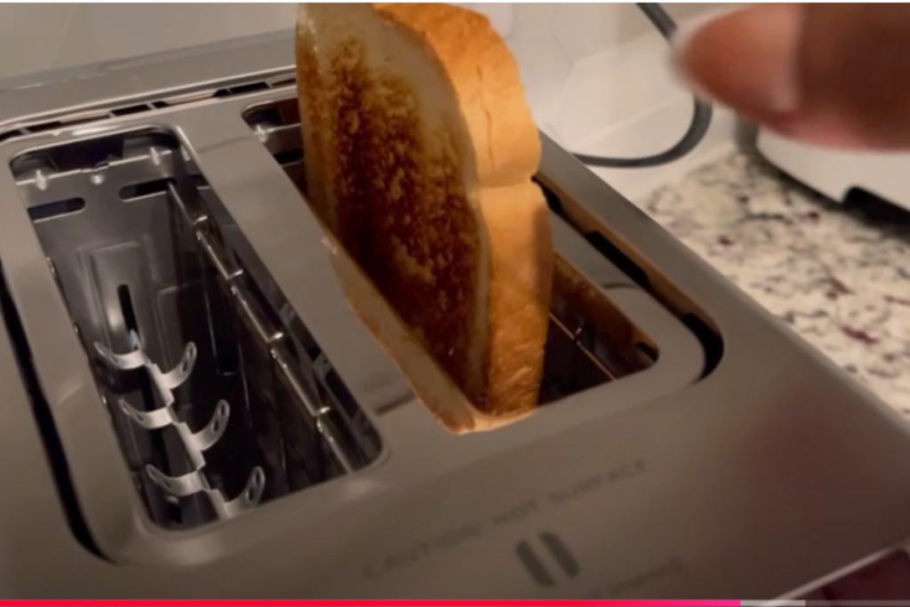 Revolution R180S bread toast